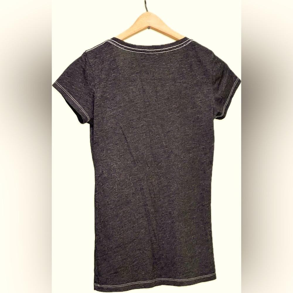 Vintage gray ~USA~ v-neck short sleeve tee - Picture 3 of 7